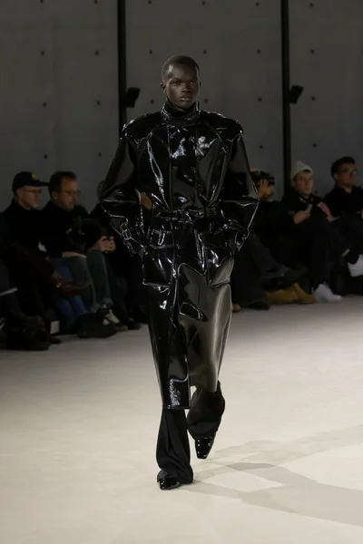 Look 4